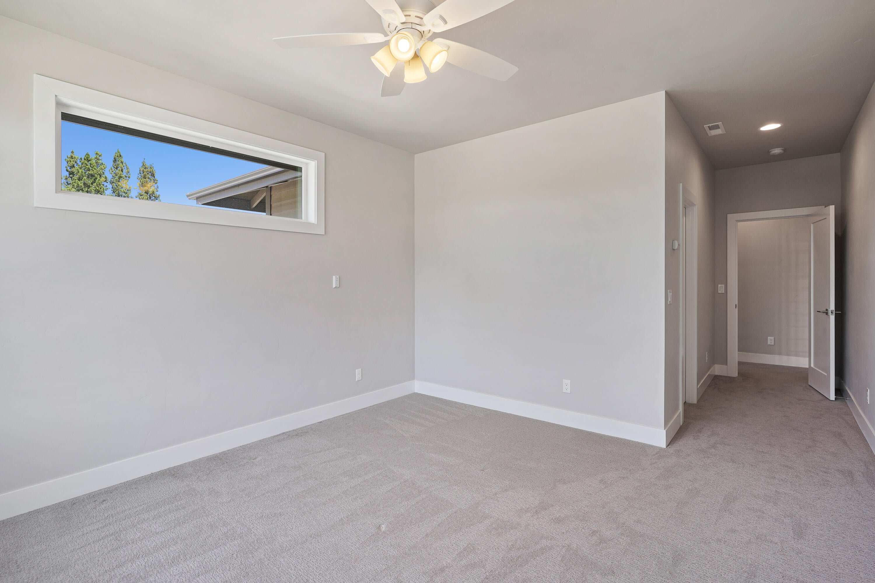 60890 Southwest Headwaters Loop Bend, OR 97702 - Photo 25 of 62 Guest bedroom 2