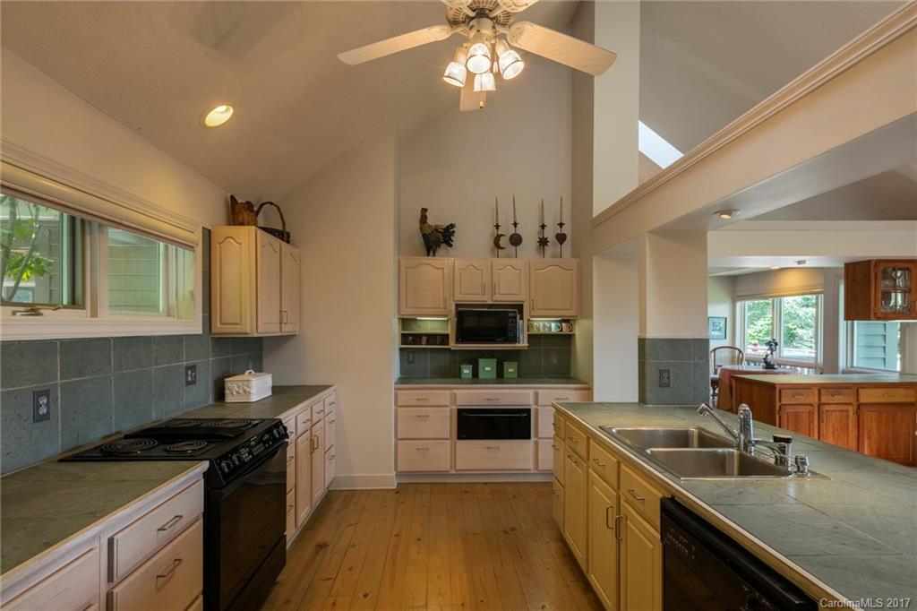 743 Raven Ridge Road, Unit 43 Banner Elk, NC 28604 - Photo 12 of 24 Gallery Image 12