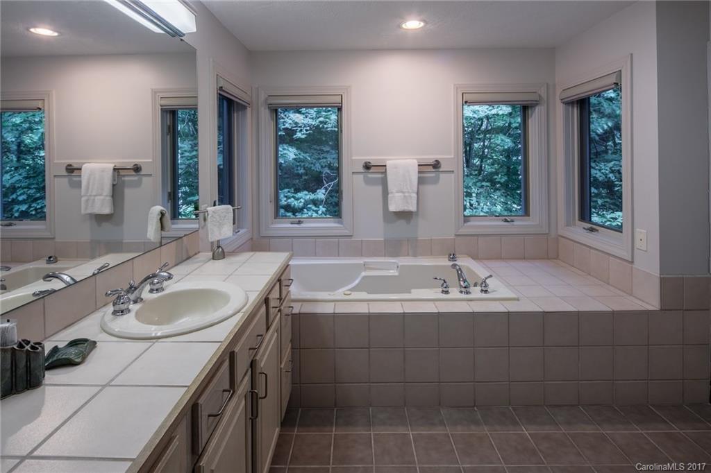 743 Raven Ridge Road, Unit 43 Banner Elk, NC 28604 - Photo 17 of 24 Gallery Image 17
