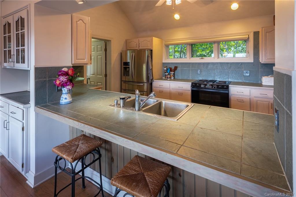 743 Raven Ridge Road, Unit 43 Banner Elk, NC 28604 - Photo 10 of 24 Gallery Image 10