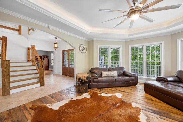 $999,999 | 2168 Bluff View Drive, Dunlap, TN 37327