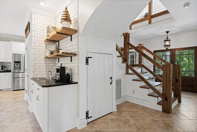 $999,999 | 2168 Bluff View Drive, Dunlap, TN 37327