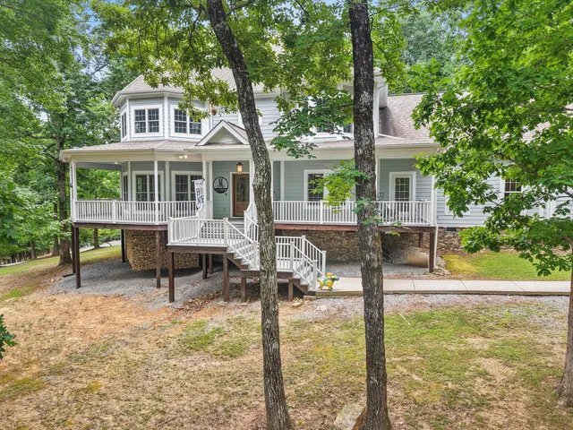 $999,999 | 2168 Bluff View Drive, Dunlap, TN 37327