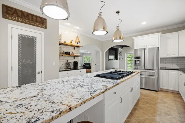 $999,999 | 2168 Bluff View Drive, Dunlap, TN 37327