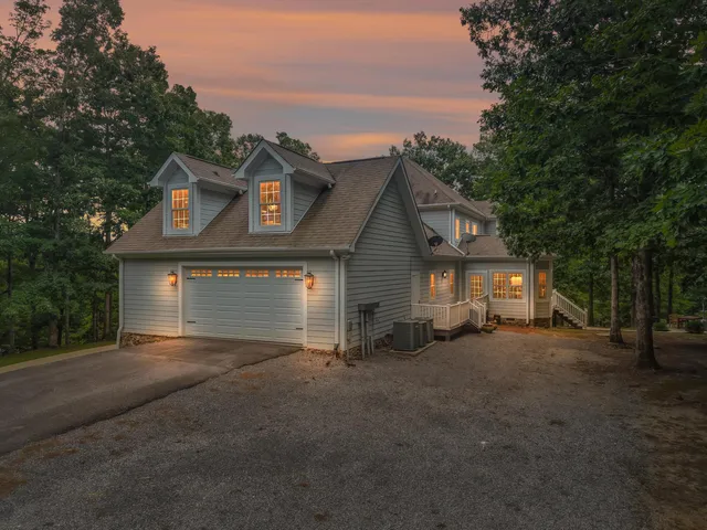 $999,999 | 2168 Bluff View Drive, Dunlap, TN 37327