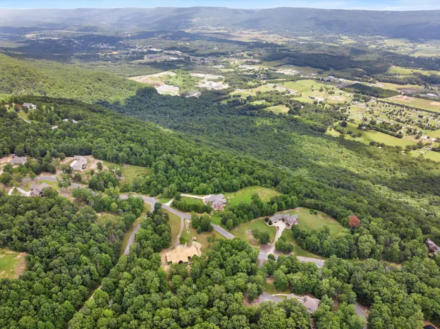 $999,999 | 2168 Bluff View Drive, Dunlap, TN 37327