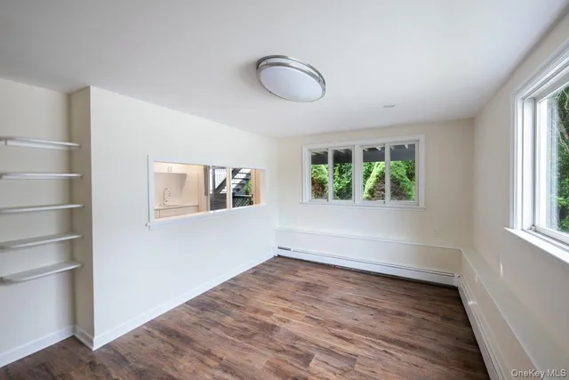 $999,999 | 22 Brian Drive, East Islip, NY 11730