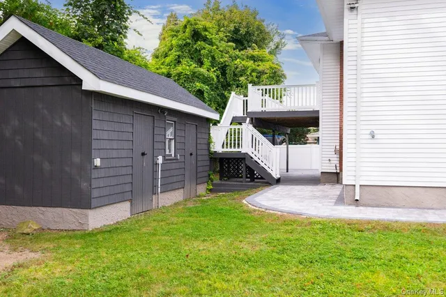 $999,999 | 22 Brian Drive, East Islip, NY 11730