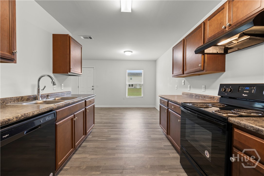 225 Rendell Lane Hinesville, GA 31313 - Photo 5 of 27