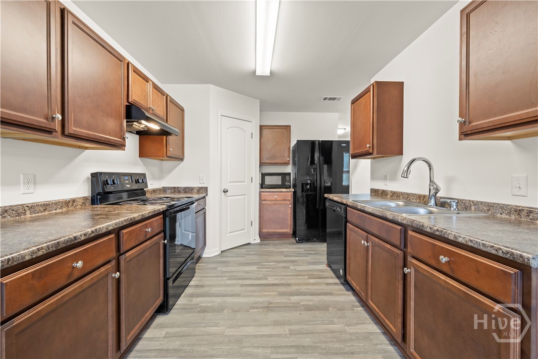 225 Rendell Lane Hinesville, GA 31313 - Photo 6 of 27