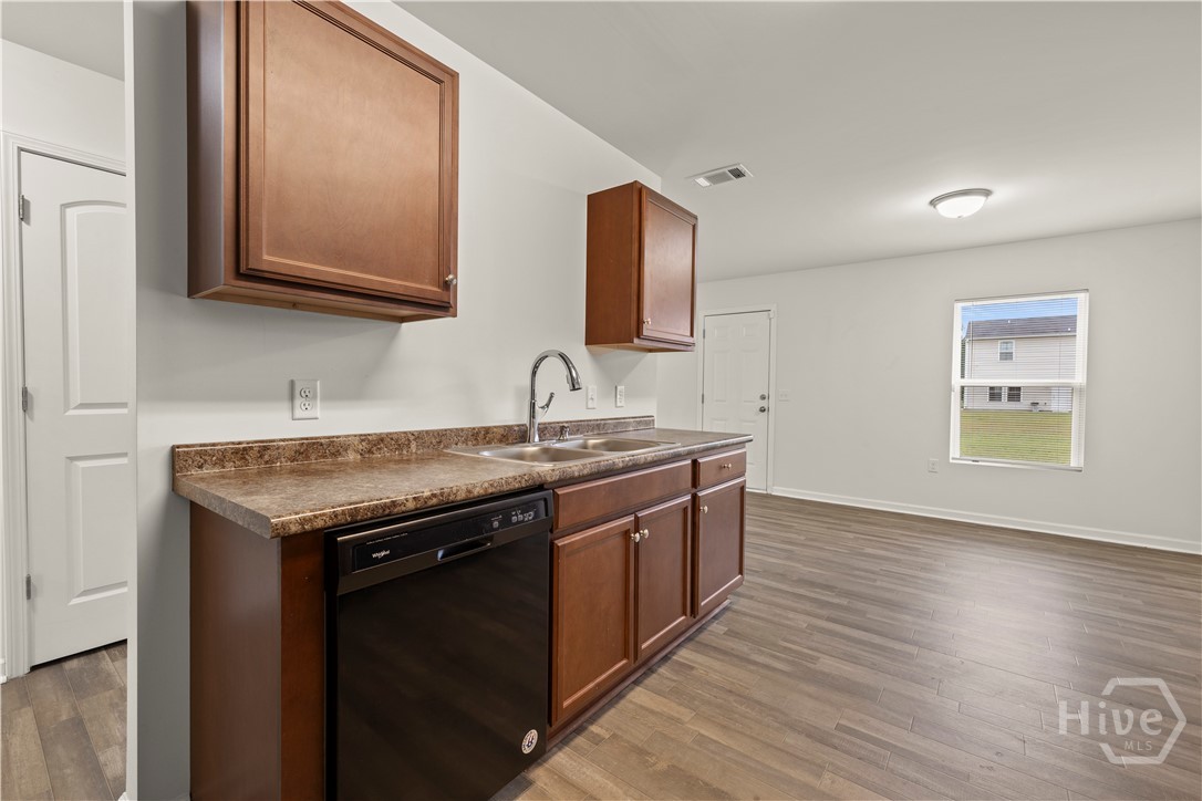 225 Rendell Lane Hinesville, GA 31313 - Photo 8 of 27