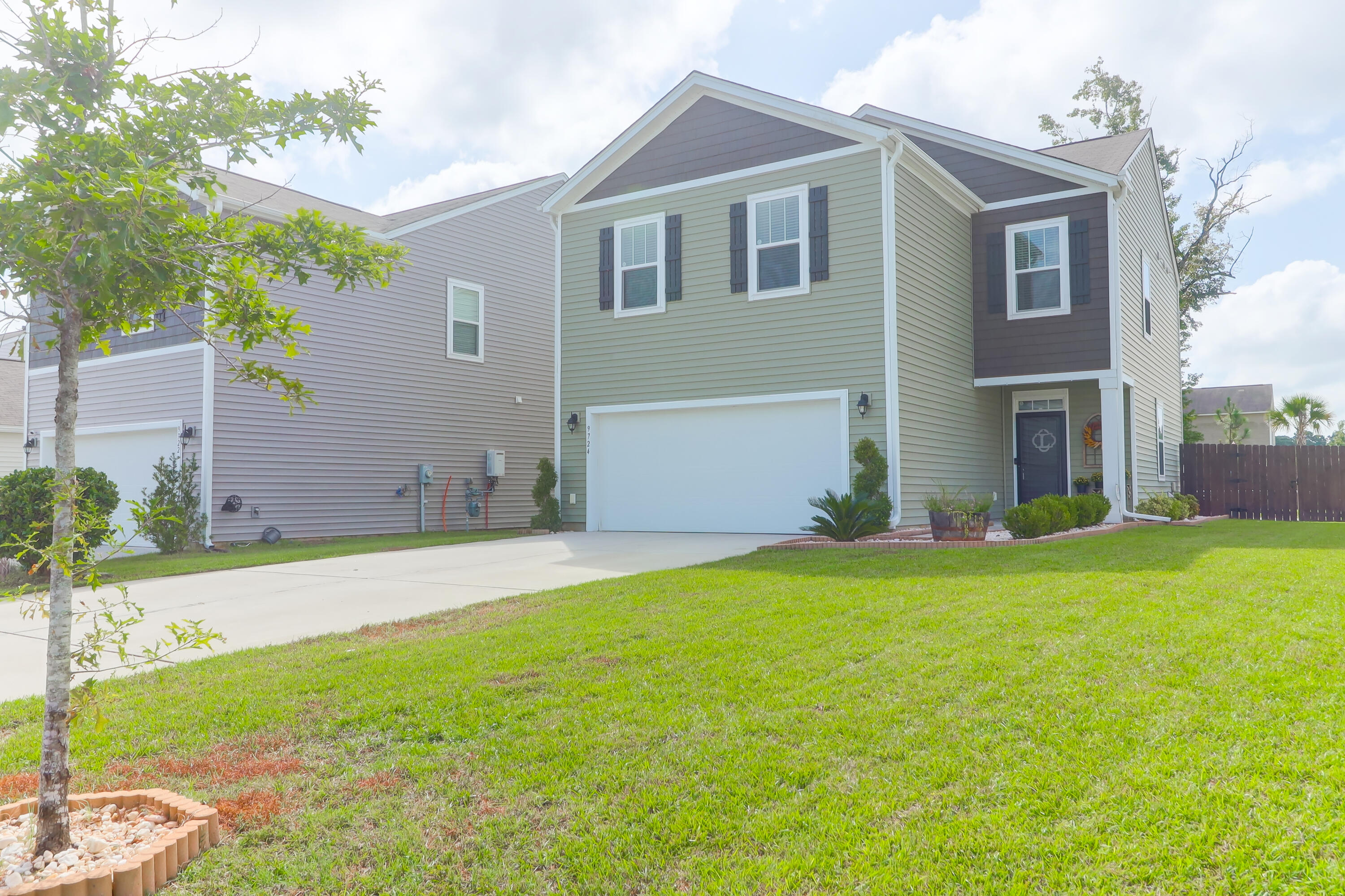 9724 Brandishing Road Ladson, SC 29456 - Photo 2 of 56 9724 Brandishing (57)