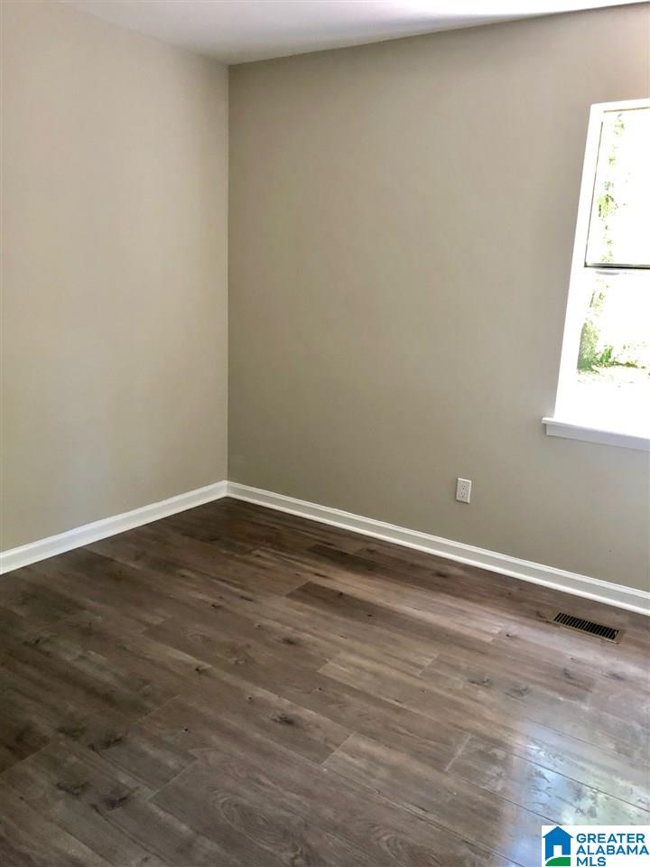 2154 Mountain View Road Birmingham, AL 35210 - Photo 7 of 10