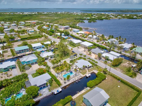 $999,000 | 30366 Falcon Lane, Big Pine Key, FL 33043