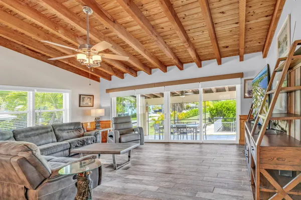 $999,000 | 30366 Falcon Lane, Big Pine Key, FL 33043