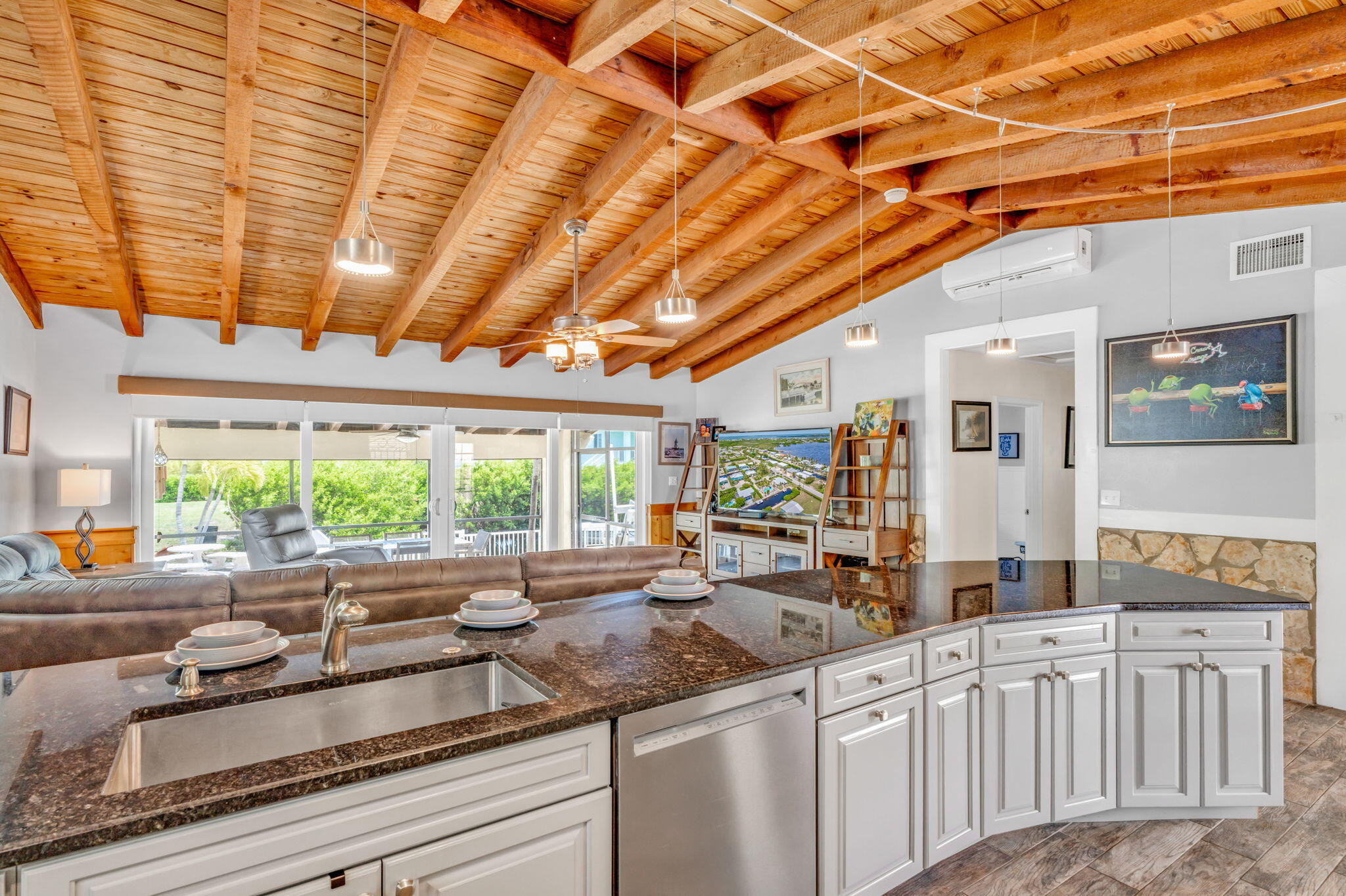 30366 Falcon Lane Big Pine Key, FL 33043 - Photo 7 of 45 Great Room