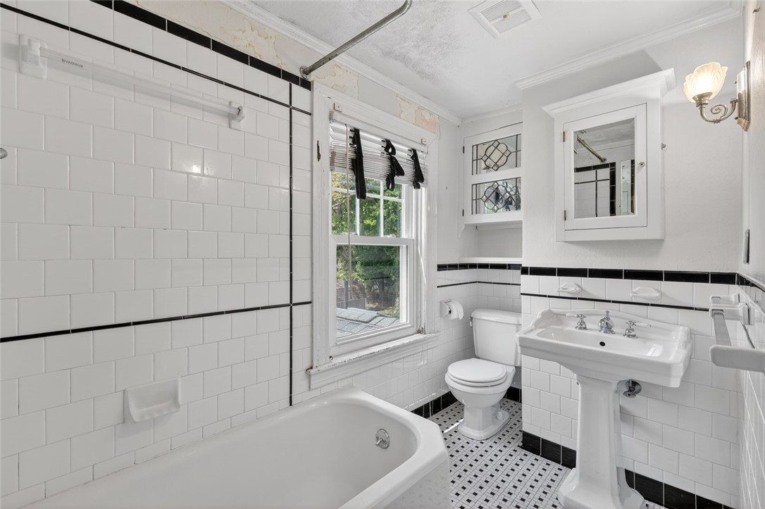 7 Allard Street Warwick, RI 02889 - Photo 27 of 50 1st Full Bathroom on 2nd Floor