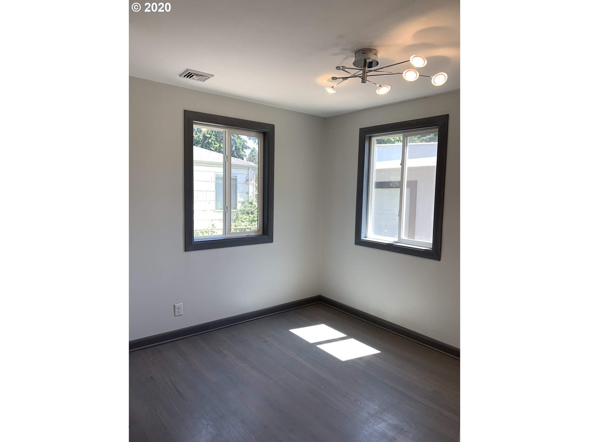 1857 H Street Springfield, OR 97477 - Photo 14 of 30