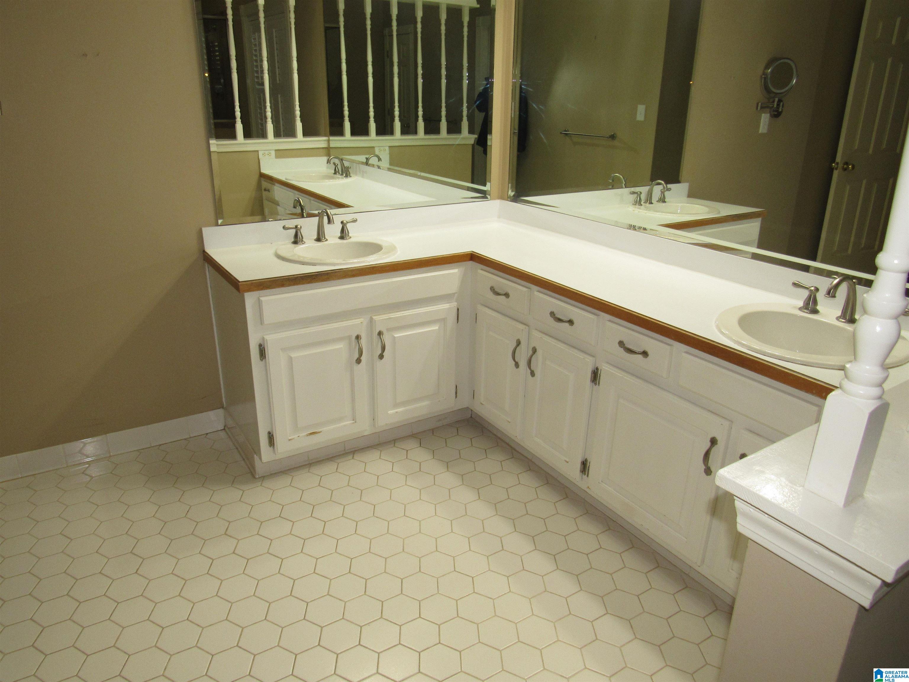 207 Kings Crest Lane Pelham, AL 35124 - Photo 28 of 39