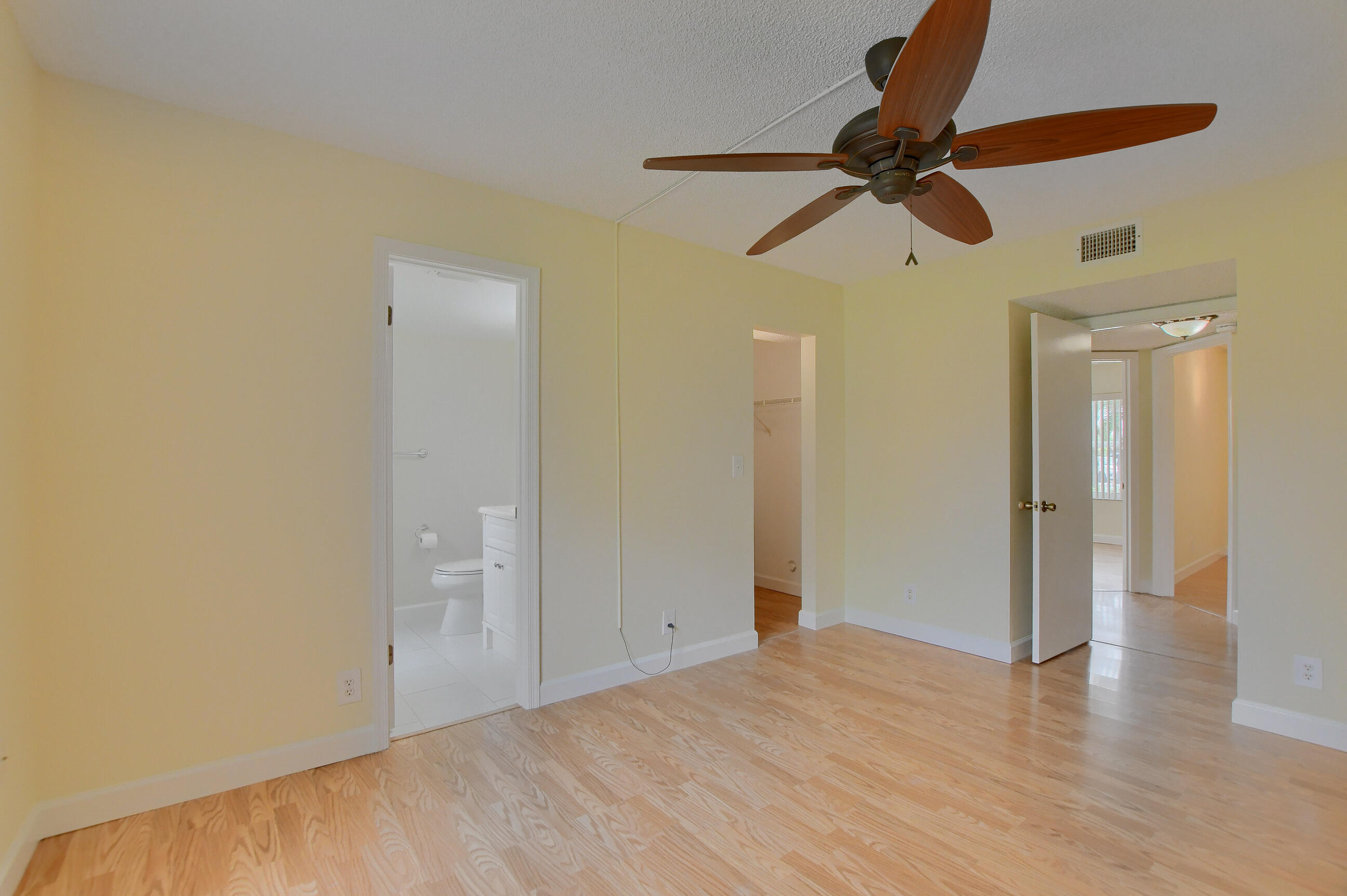9847 Three Lakes Circle Boca Raton, FL 33428 - Photo 21 of 45 28_ebf_6490-hdr(5)