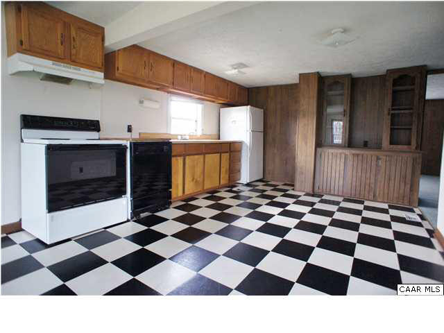 810 Chopping Road Mineral, VA 23117 - Photo 10 of 20 a black and white checkered floor