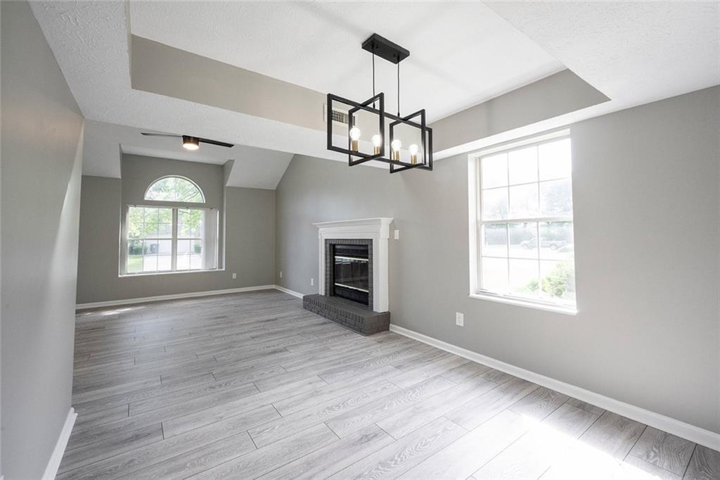 7762 Geist Bluff Drive Indianapolis, IN 46236 - Photo 11 of 57