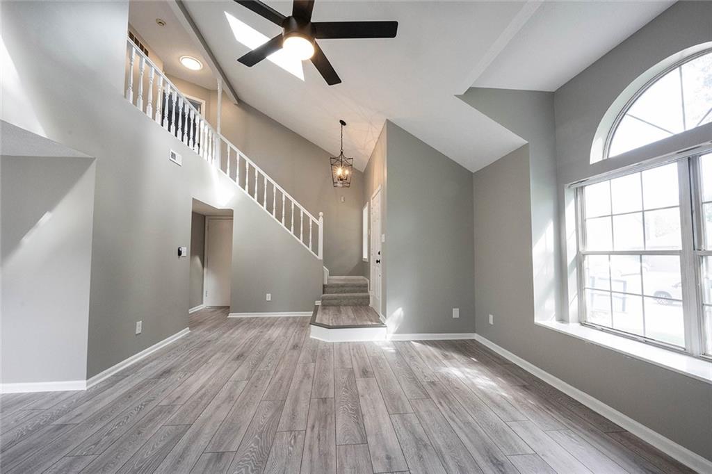 7762 Geist Bluff Drive Indianapolis, IN 46236 - Photo 8 of 57