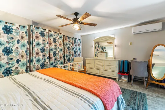 $229,000 | 198 Jefferson Road, Lake Waccamaw, NC 28450