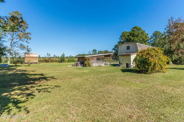 $229,000 | 198 Jefferson Road, Lake Waccamaw, NC 28450