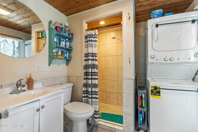 $229,000 | 198 Jefferson Road, Lake Waccamaw, NC 28450