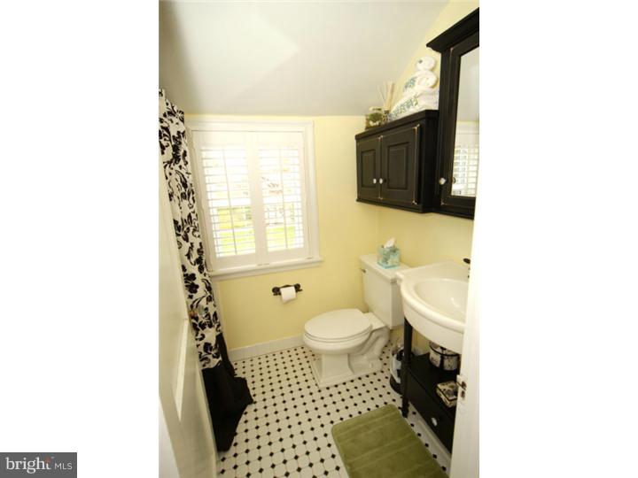 409 Oreland Mill Road Oreland, PA 19075 - Photo 19 of 25 Bathroom