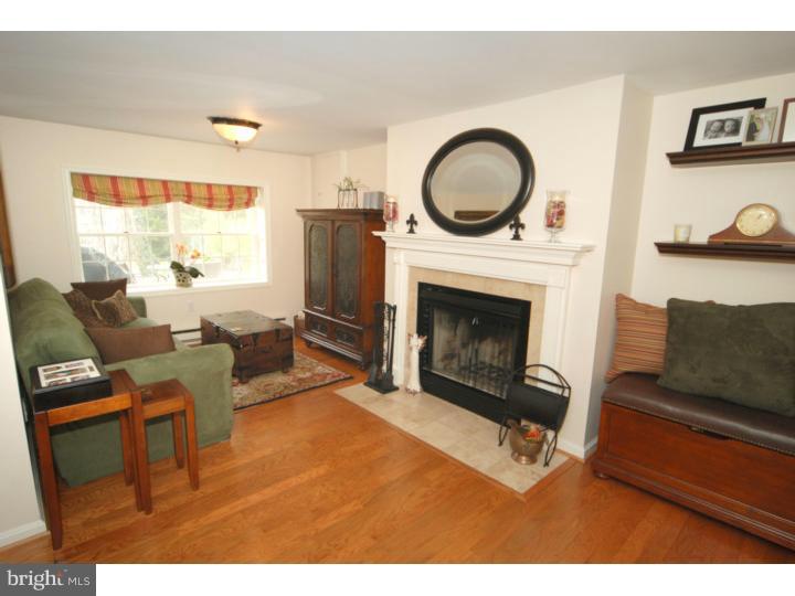 409 Oreland Mill Road Oreland, PA 19075 - Photo 7 of 25 Family Room