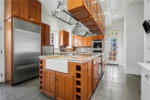 $925,000 | 425 Gladstone Boulevard, Kansas City, MO 64124