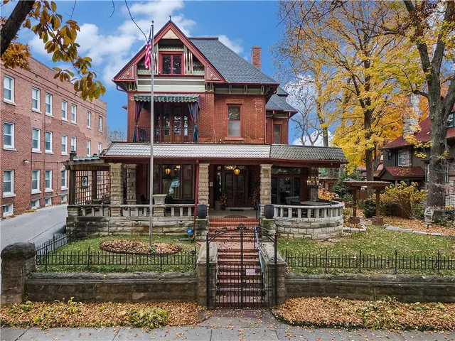 $999,900 | 425 Gladstone Boulevard, Kansas City, MO 64124