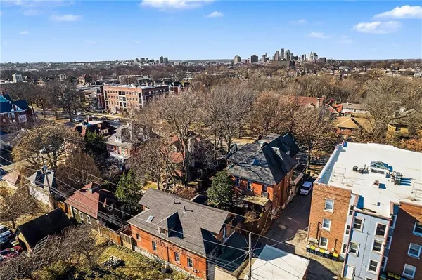 $925,000 | 425 Gladstone Boulevard, Kansas City, MO 64124