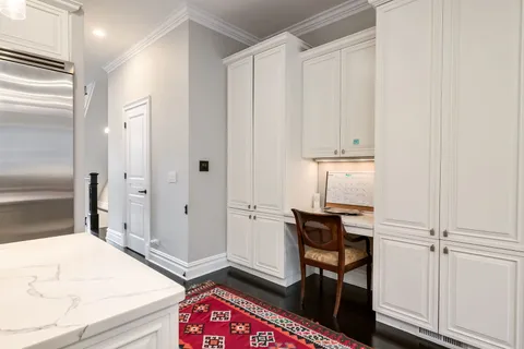 $2,000,000 | 1633 North Wolcott Avenue, Chicago, IL 60622