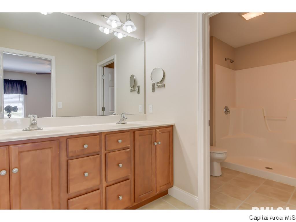 613 Heathrow Lane Rochester, IL 62563 - Photo 24 of 36