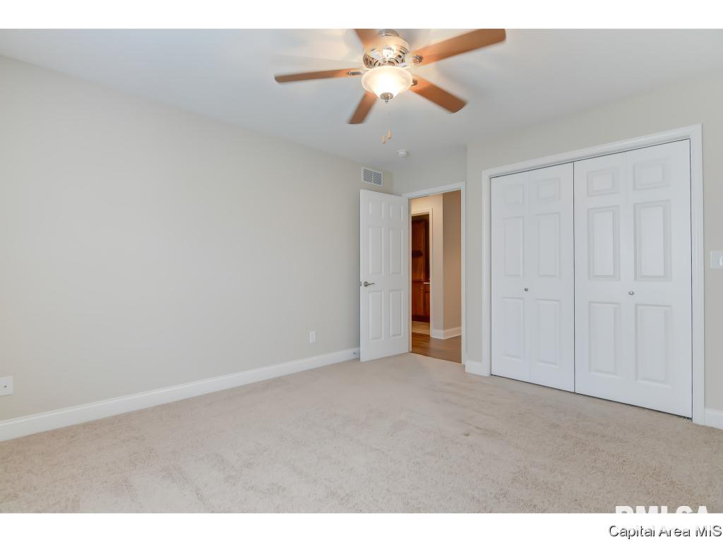 613 Heathrow Lane Rochester, IL 62563 - Photo 26 of 36