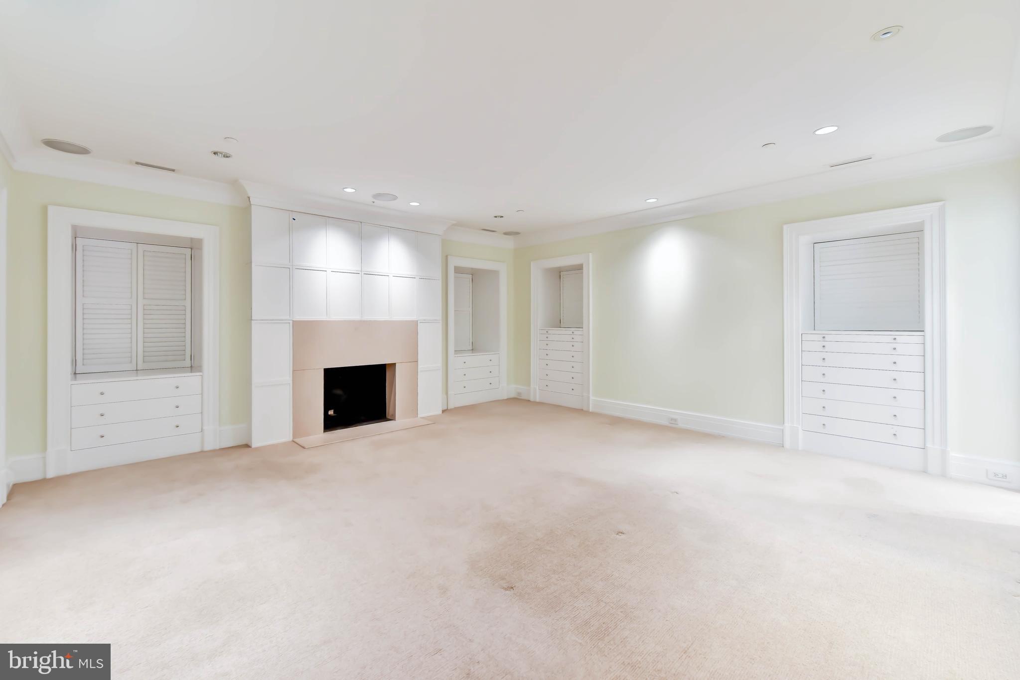 2733 Cathedral Avenue Northwest Washington, DC 20008 - Photo 23 of 36 Master Bedroom with Wood burning fireplace