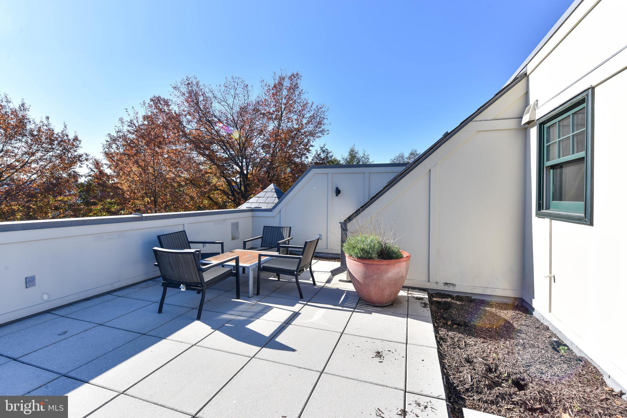 2733 Cathedral Avenue Northwest Washington, DC 20008 - Photo 36 of 36 Roof Terrace Seating areas