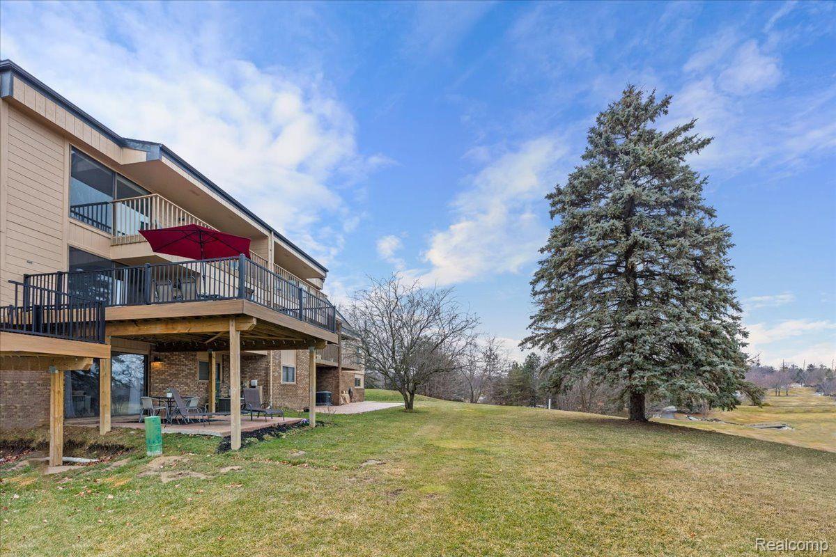 994 Golfview Court Rochester, MI 48307 - Photo 51 of 60 Gallery Image 51