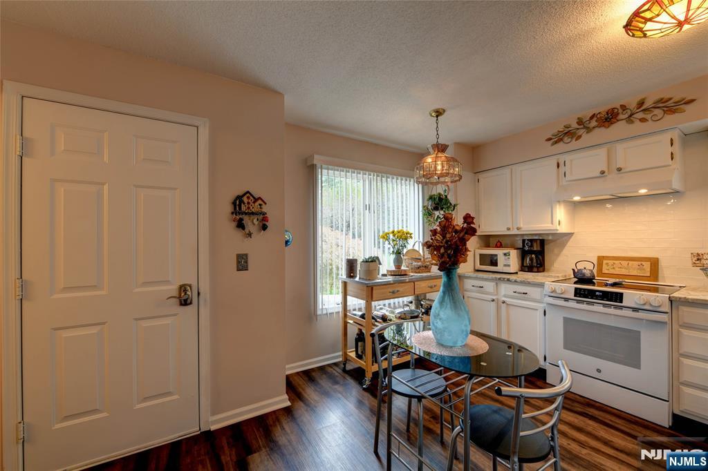 39 Ridgeview Terrace Oak Ridge, NJ 07438 - Photo 14 of 40 Gallery Image 14