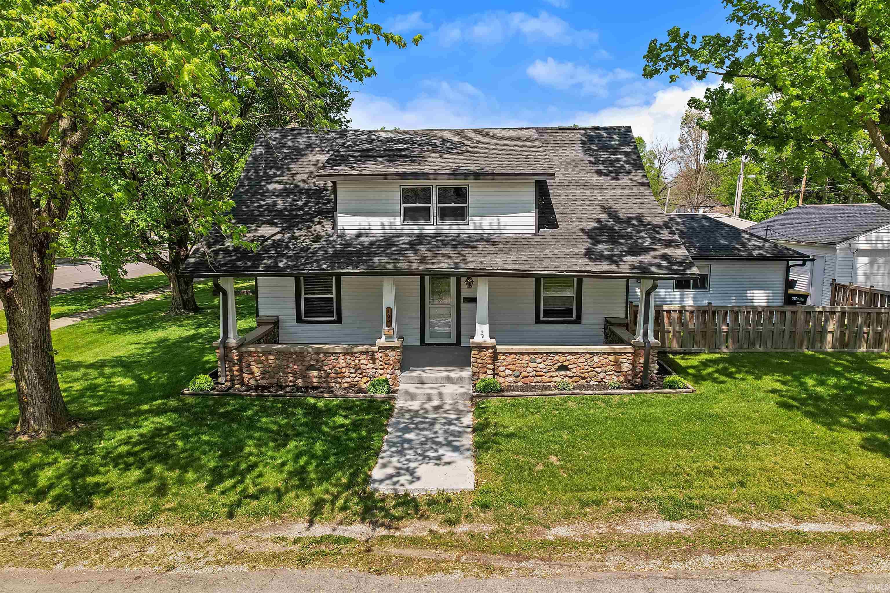 103 East Harrison Street Delphi, IN 46923 - Photo 1 of 29