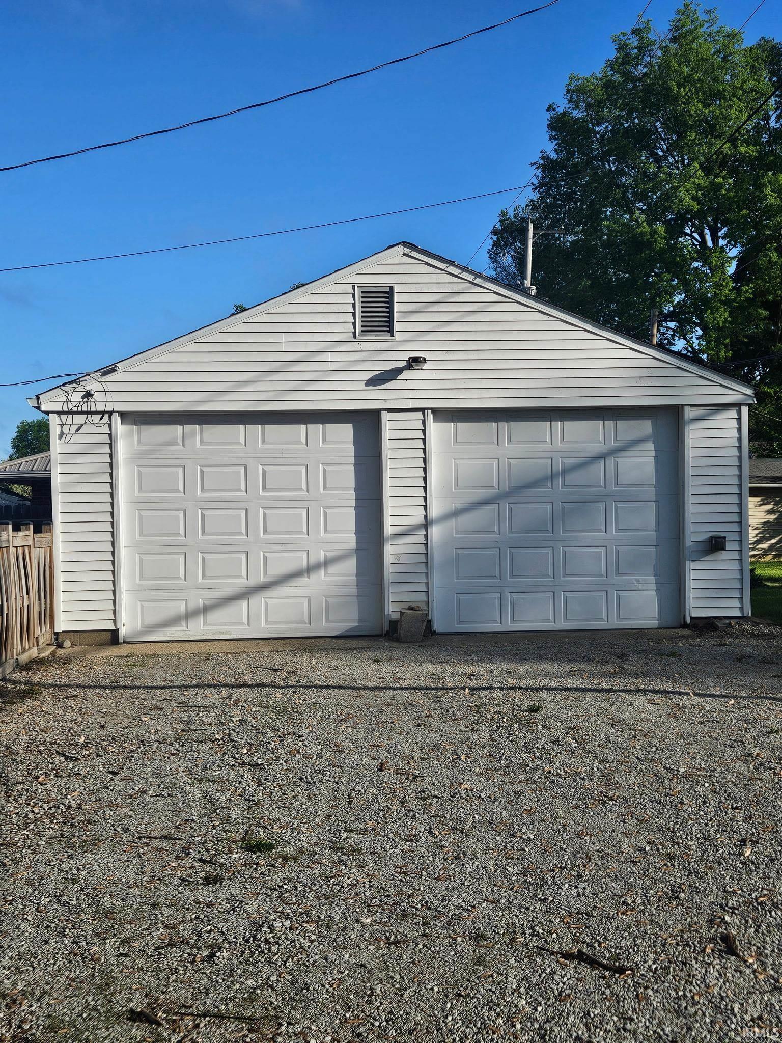 103 East Harrison Street Delphi, IN 46923 - Photo 9 of 29