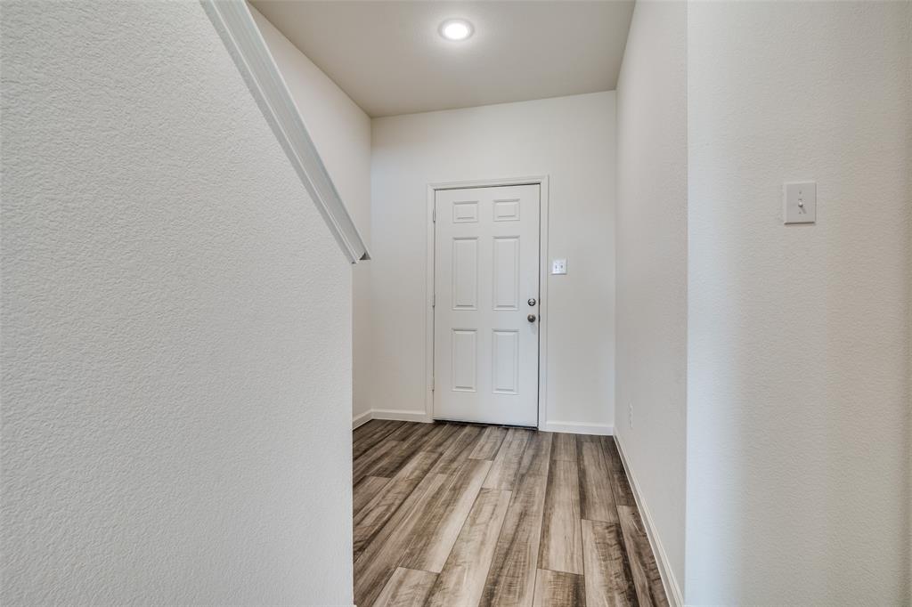 6231 Old Bridge Way Forney, TX 75126 - Photo 4 of 25