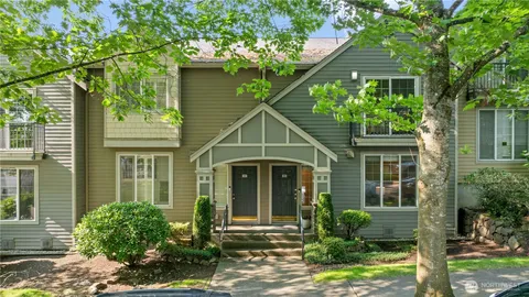 $874,995 | 12310 Northeast 92nd Street, Unit H204, Kirkland, WA 98033