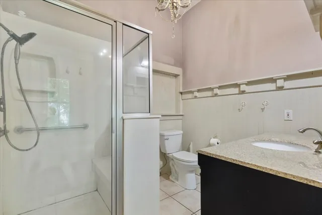 $339,900 | 710 Gresham Street, Smithville, TX 78957