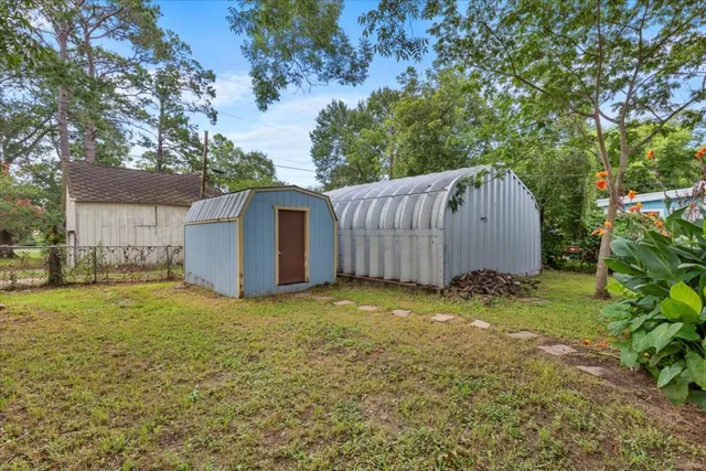 $339,900 | 710 Gresham Street, Smithville, TX 78957