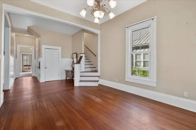 $339,900 | 710 Gresham Street, Smithville, TX 78957