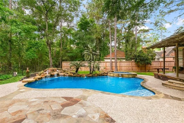 $4,300 | 71 East Sterling Pond Circle, The Woodlands, TX 77382